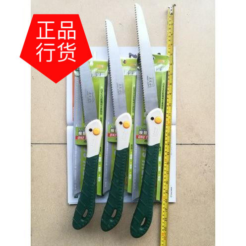产品特色：台湾虎鲨原厂购用日本全自动机械，采用日本SK-5碳素钢煅打而造、锯片表面硬镀铬处理防锈、锯齿经热处理.切锯省力不跳动、不偏斜且持久锋利耐用，折叠设计便宜于携带及安全使用.材质：锯片采用SK-5碳素钢精制 刃 BLADE:SK-4手柄：ABS树脂+防滑橡胶