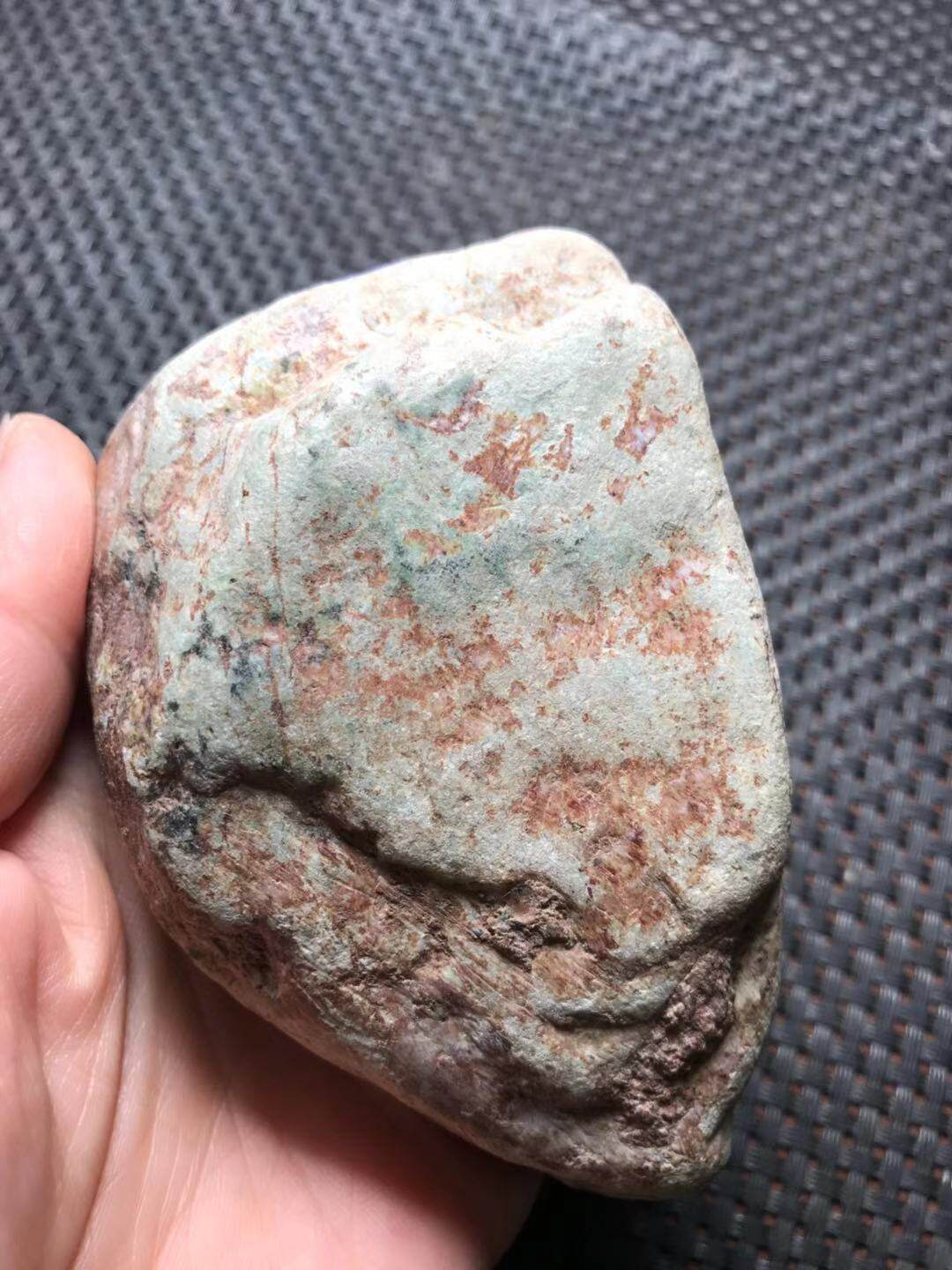 新货:木那绝堆色料 云南瑞丽雅翠轩珠宝实信翡翠原石