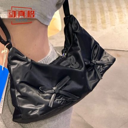 阿迪达斯女背包2025秋新款蝴蝶结法棍运动单肩挎包KC2769-KC2770