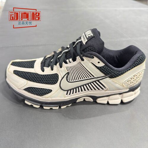 耐克ZOOMVOMERO5男鞋缓震老爹