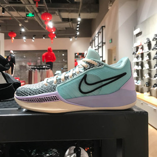 萨布丽娜1代抗扭缓震运动篮球鞋 Nike耐克正品 鞋 301 女春款 FQ3389