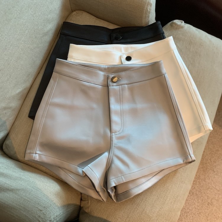 Jade Closet直营店推荐~美德拉甜辣风设计感高腰包臀休闲阔腿短裤