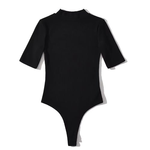 简约干练中袖弹力修身半高领T恤