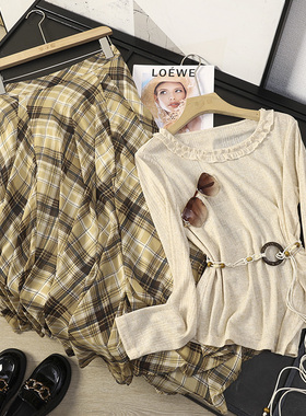 华子家 波西米亚风木耳边圆领苎麻针织衫格纹半身裙连衣裙女44411