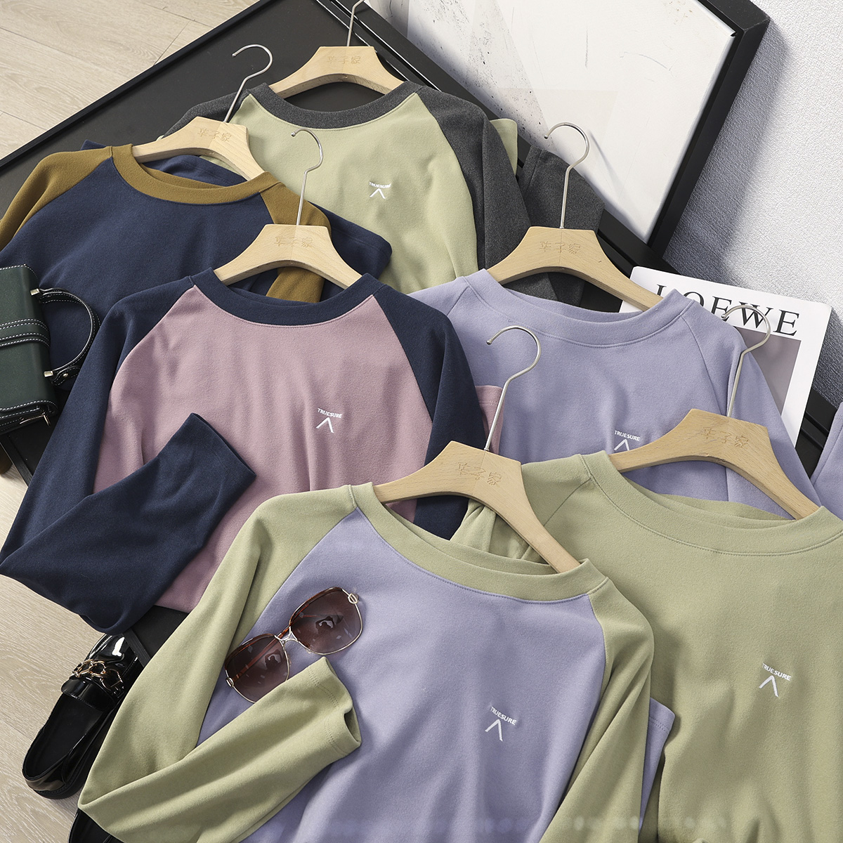 男女同款磨毛插肩袖撞色长袖t恤