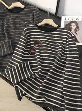 华子家 亲肤软糯小马刺绣暖绒圆领条纹T恤女秋冬内搭打底衫45571