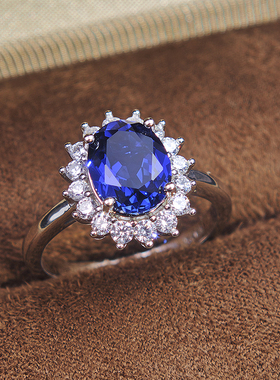 轻奢小众戴妃款培育蓝宝女戒