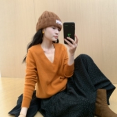 秋季 新款 V领复古软糯显瘦针织衫 此外 宽松上衣套头高级感长袖 打底