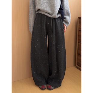 气质减龄设计感弯刀运动裤 女2026春新款 松紧腰加绒烫钻卫裤 此外