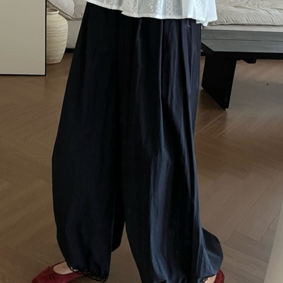 此外裤脚镂空灯笼裤女