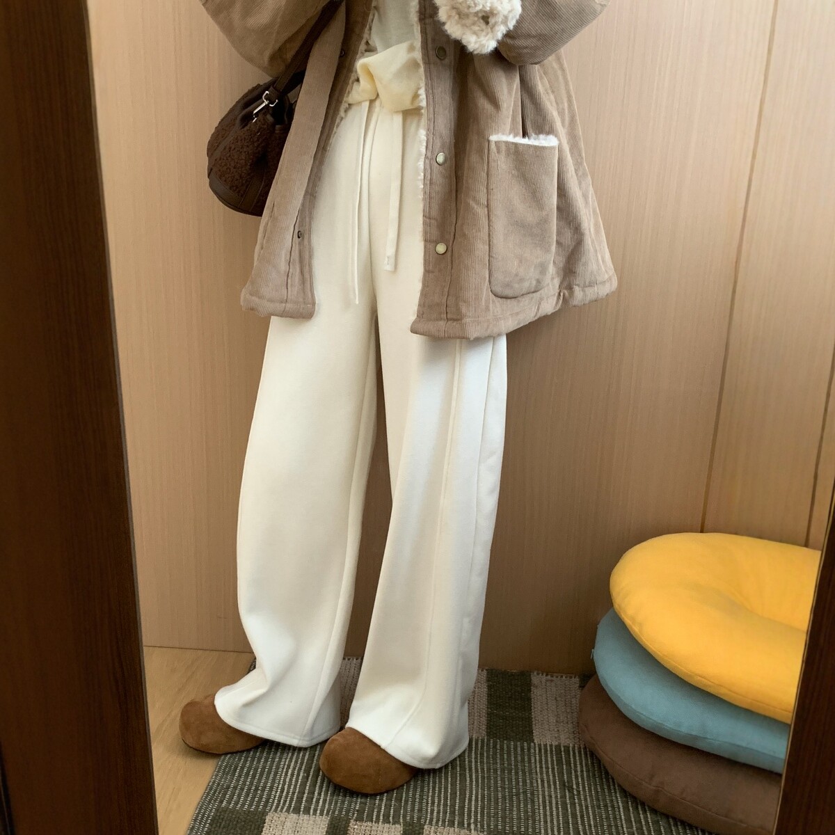 此外 抽绳松紧腰加绒休闲裤女2025冬季加厚新款直筒运动裤韩版潮,女装/女士精品,休闲裤,淘宝优惠券,粉丝福利购,淘宝优惠卷