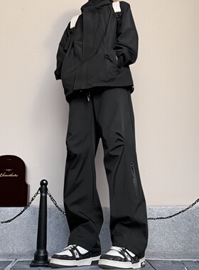 2026春秋新款冲锋裤男士长裤潮牌抽绳工装裤户外速干运动登山裤子