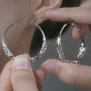 时髦满分大耳圈轻奢高级感满钻圈圈耳环简约气质独特小众耳饰新款