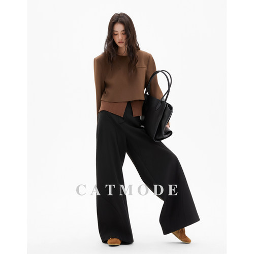 针织下摆拼接假两件圆领短外套