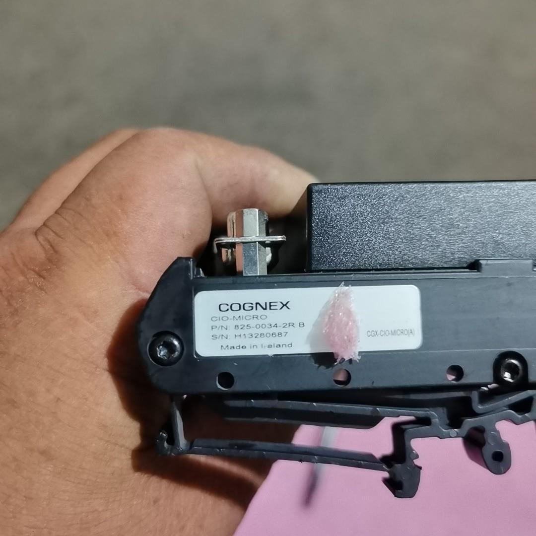 标价是空箱-康耐视COGNEX，CCD相机控制器模块，CIO一MIC议价