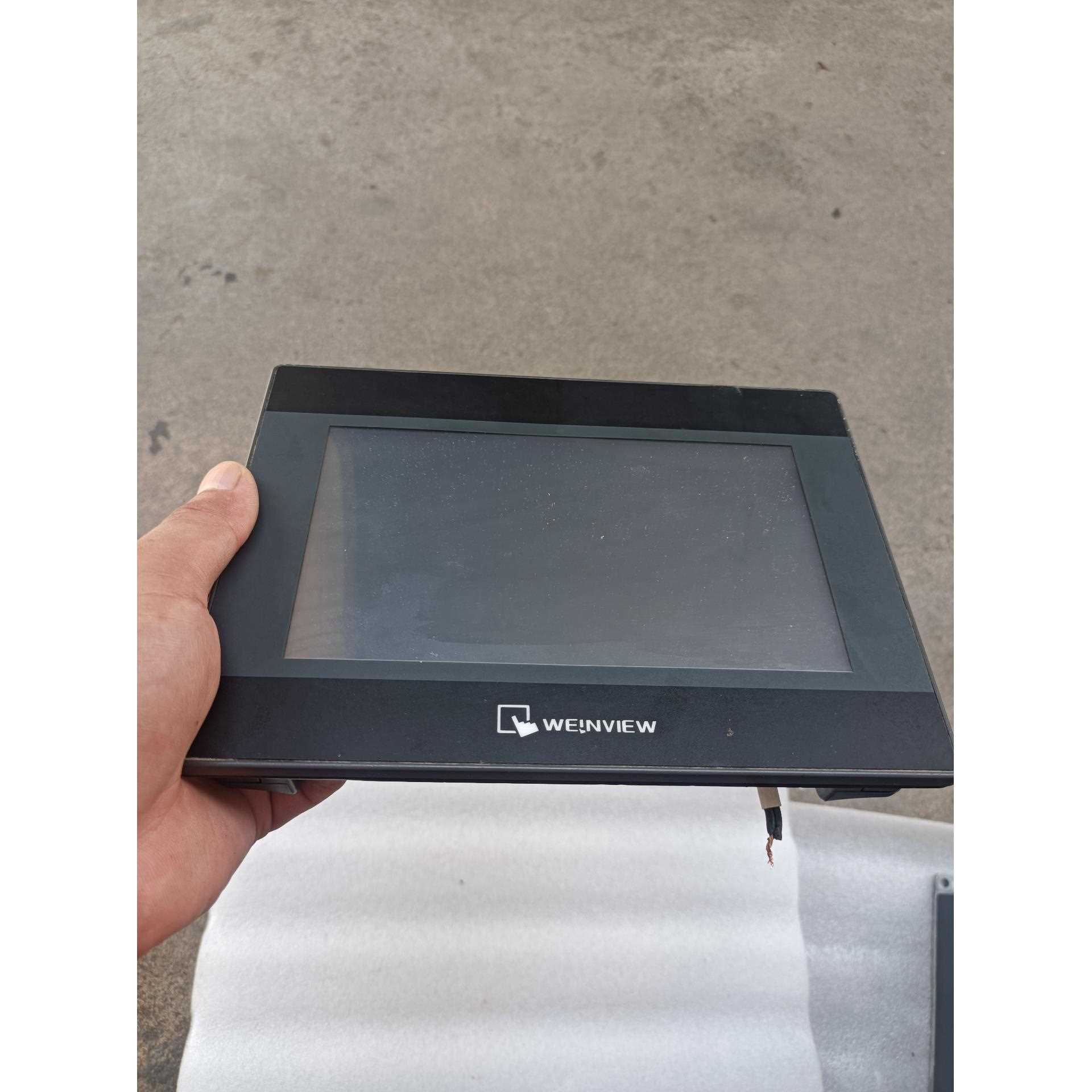 标价是空箱-威纶通触摸屏 TK6070iP 1WV议价