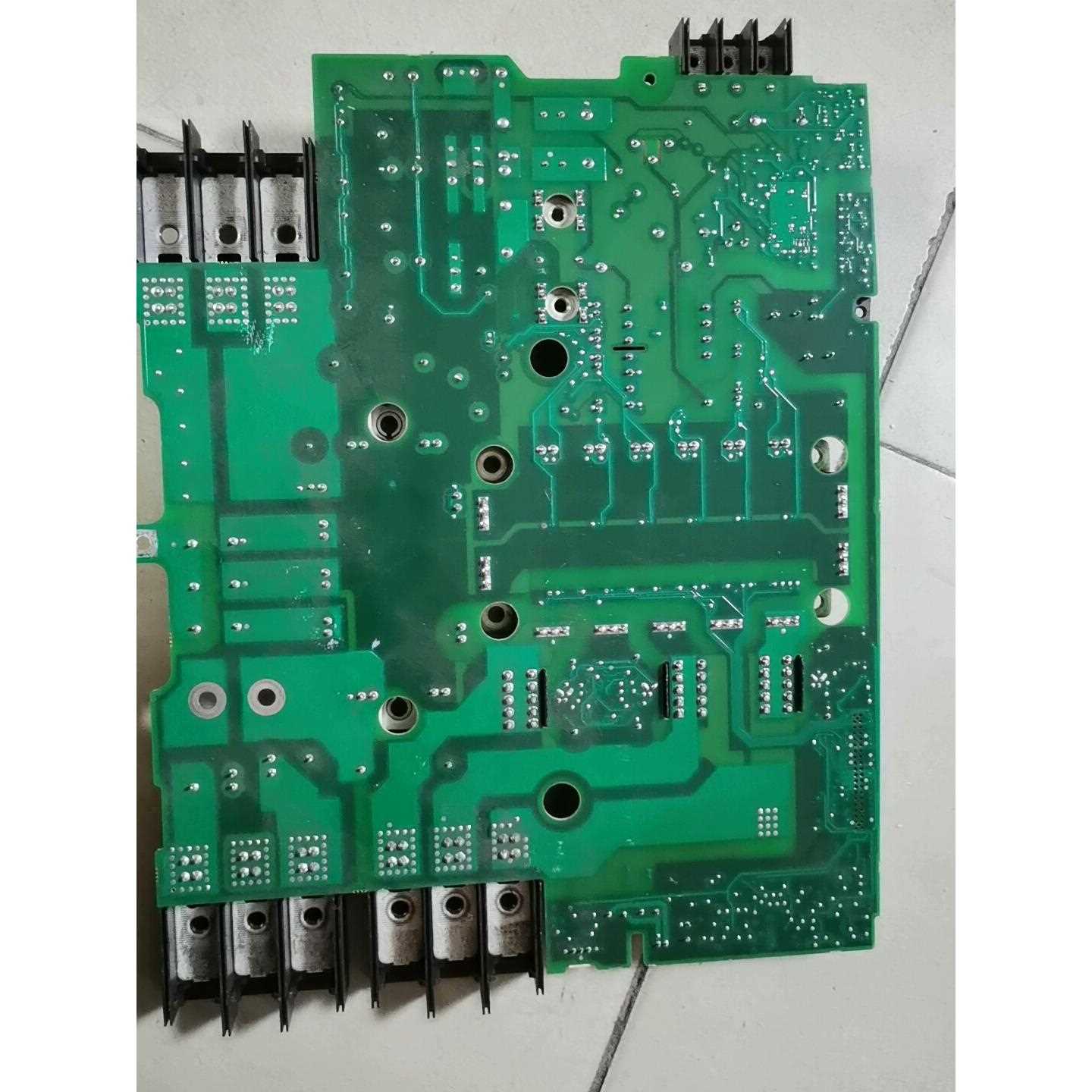 标价是空箱-CT变频器艾默生驱动板UT35，CM100TJA-24FA功议价