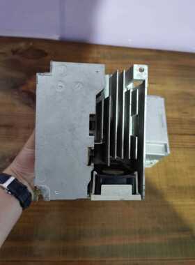 标价是空箱-拆机东芝变频器VF-S11系列1.5KW 220V VFS1议价