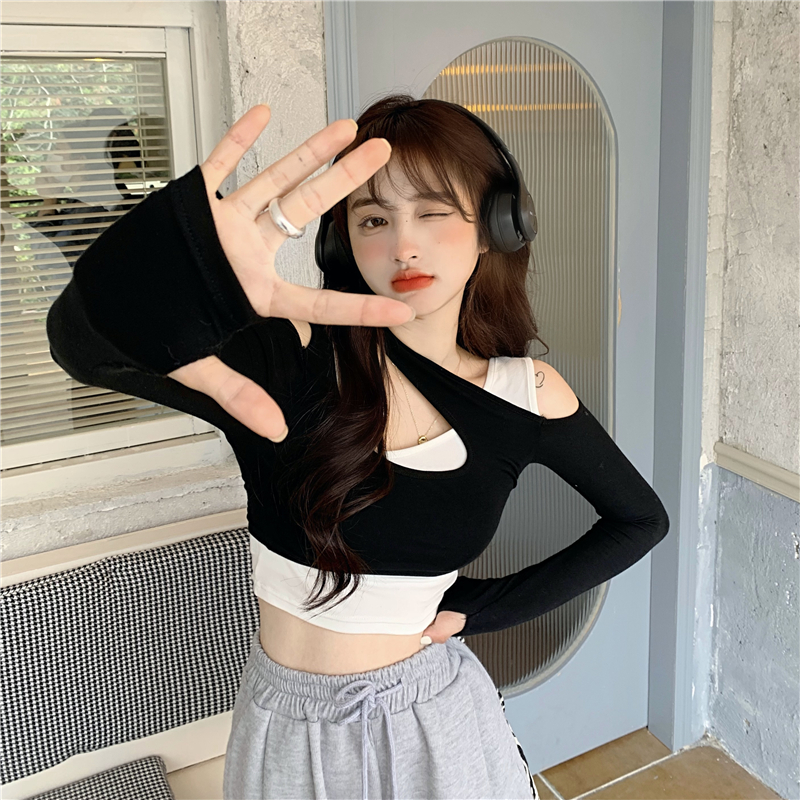 Two high elastic slim short long sleeve t-shirts