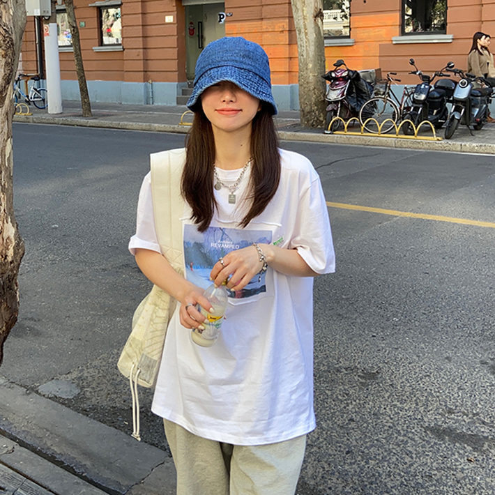 Real shot personalized stitching Large Print T-shirt