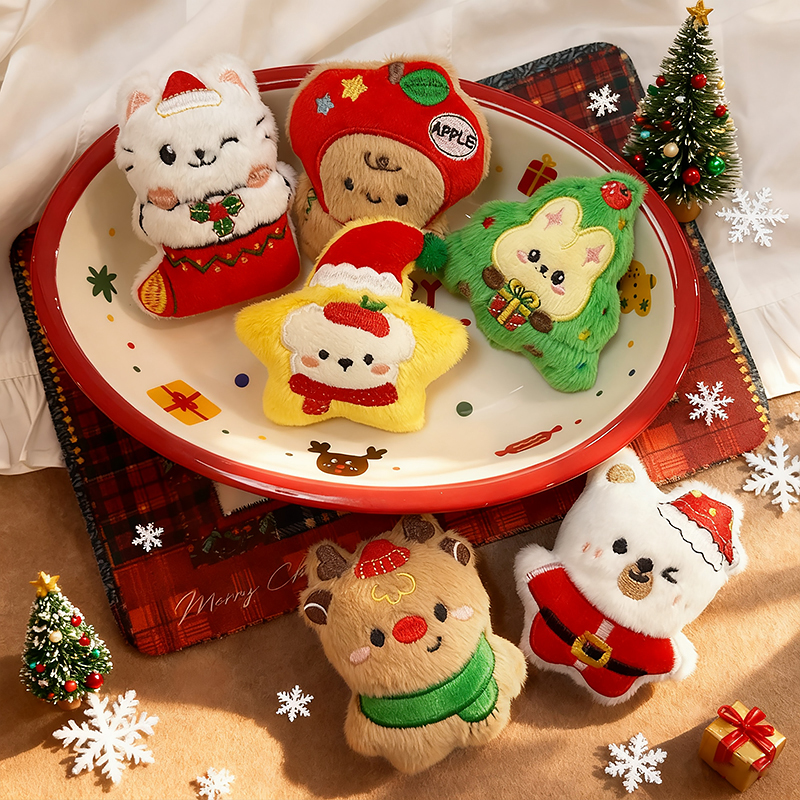 可爱毛绒圣诞老人玩偶胸针女圣诞节装饰品儿童礼物小礼品毛衣别针