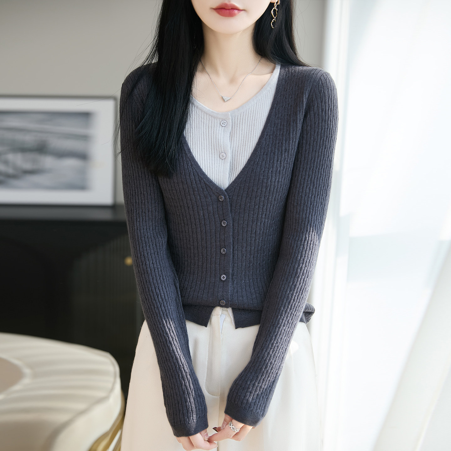 要的是质感~假两件扭花羊毛针织开衫女薄款圆领纽扣软糯亲肤外套