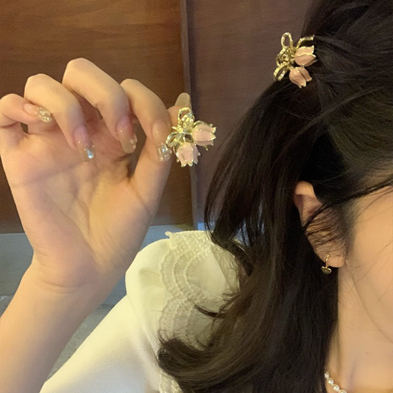 前额公主头碎发小抓夹铃兰花发夹女网红头饰发卡侧边刘海夹子发饰