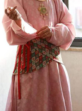 惜物国风 汉服穿搭配饰配件男女同款月牙型红绿菱形格子抱腰