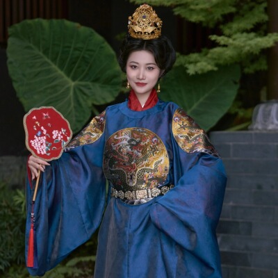 惜物国风明制四团龙补圆领长衫