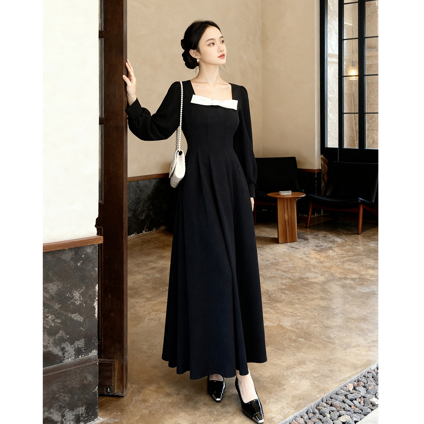 【新品限时8折】秋冬法式连衣裙赫本风高级感黑白重工年会裙