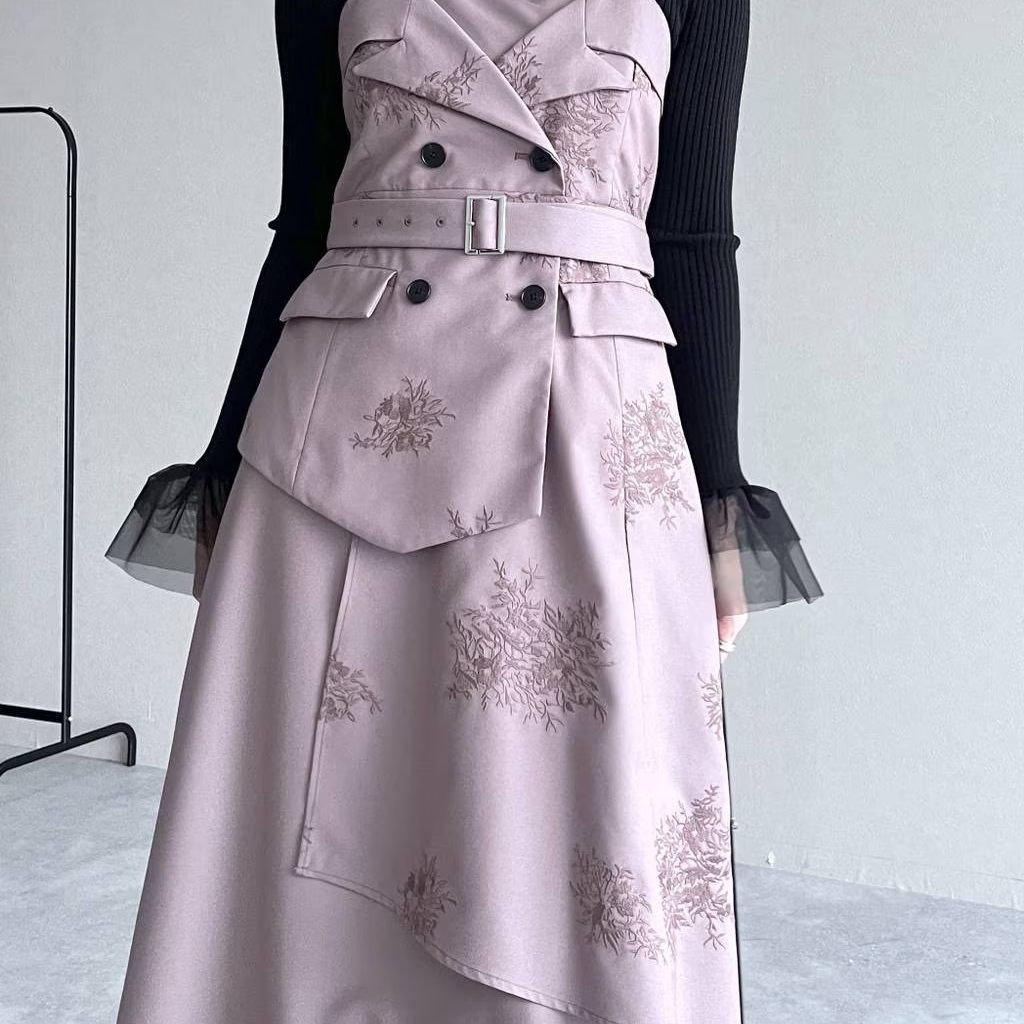 融入西装元素刺绣花纹设计感潮流气质复古吊带连衣裙 背带裙,女装/女士精品,连衣裙,淘宝优惠券,粉丝福利购,淘宝优惠卷