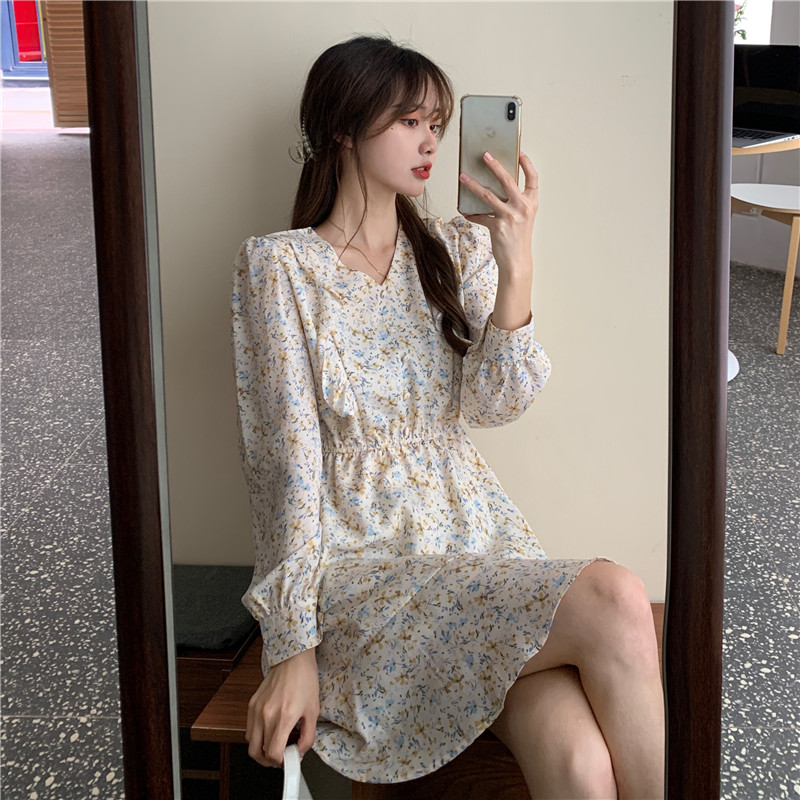Real shot real price new style retro French small flowers high quality temperament first love skirt long and short dress in spring and summer