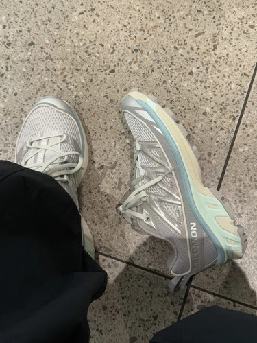 SALOMON XT6 春夏款时尚潮流休闲鞋银色户外登山徒步鞋477487