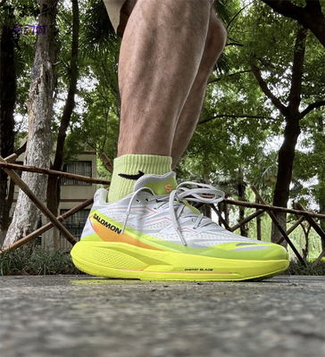 萨洛蒙柠黄色户外山地公路跑鞋