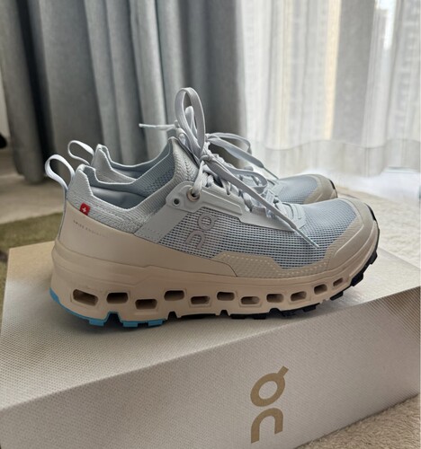 On Cloudultra 2 WMNS舒适百搭 防滑耐磨 低帮 跑步鞋 女款 蓝白