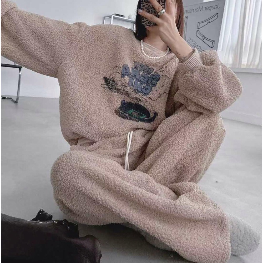 九1126韩国东大门运动户外卫衣区BLACKFRIDAY-8712368新款简洁