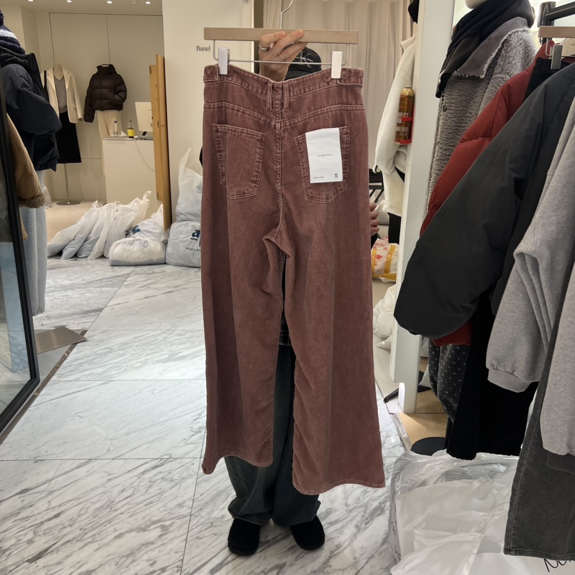 八1209韩国东大门运动牛仔裤区4526550秋冬气质韩版个性可爱街舞