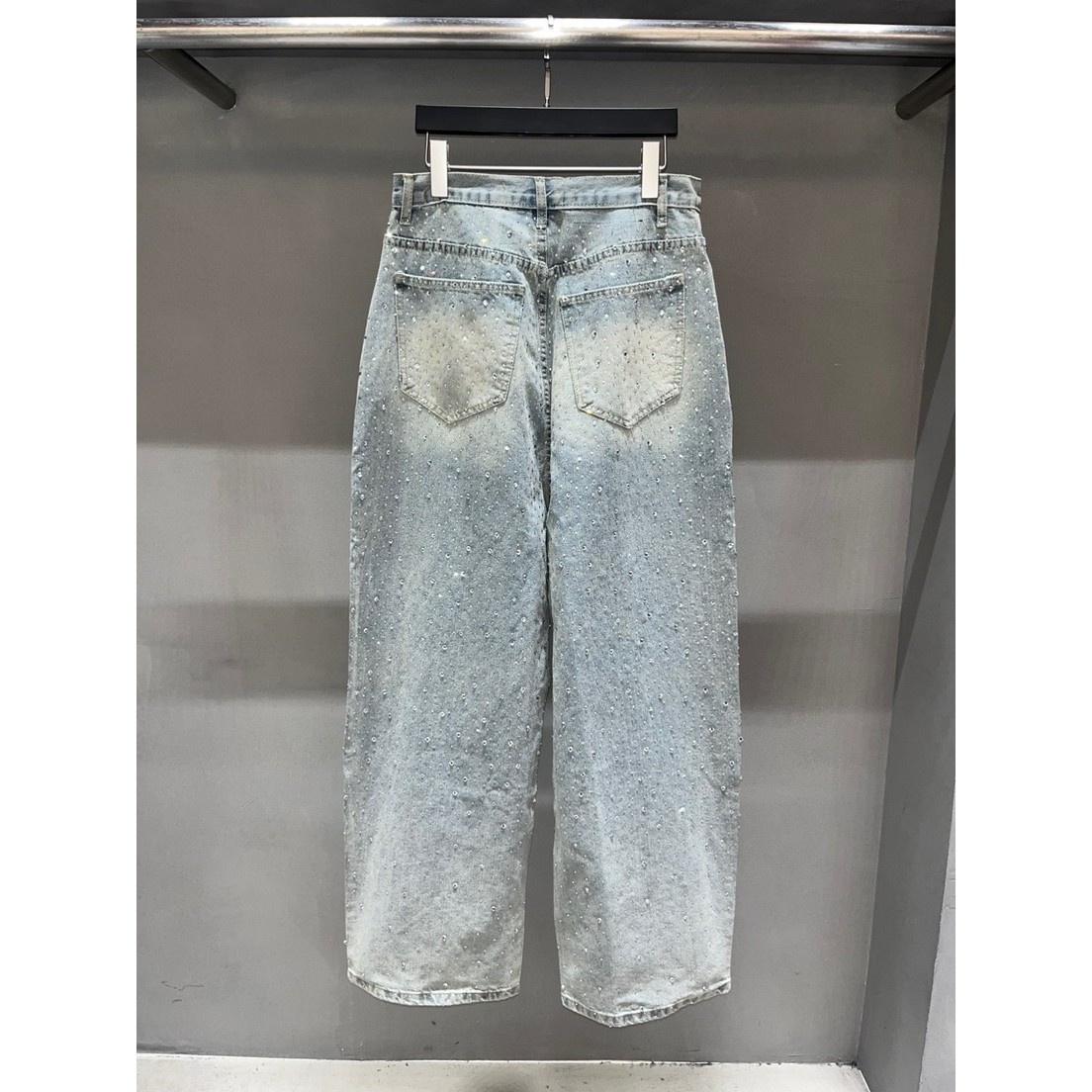 八1015韩国东大门运动牛仔裤区4459760人气个性秋季街头通勤魅力