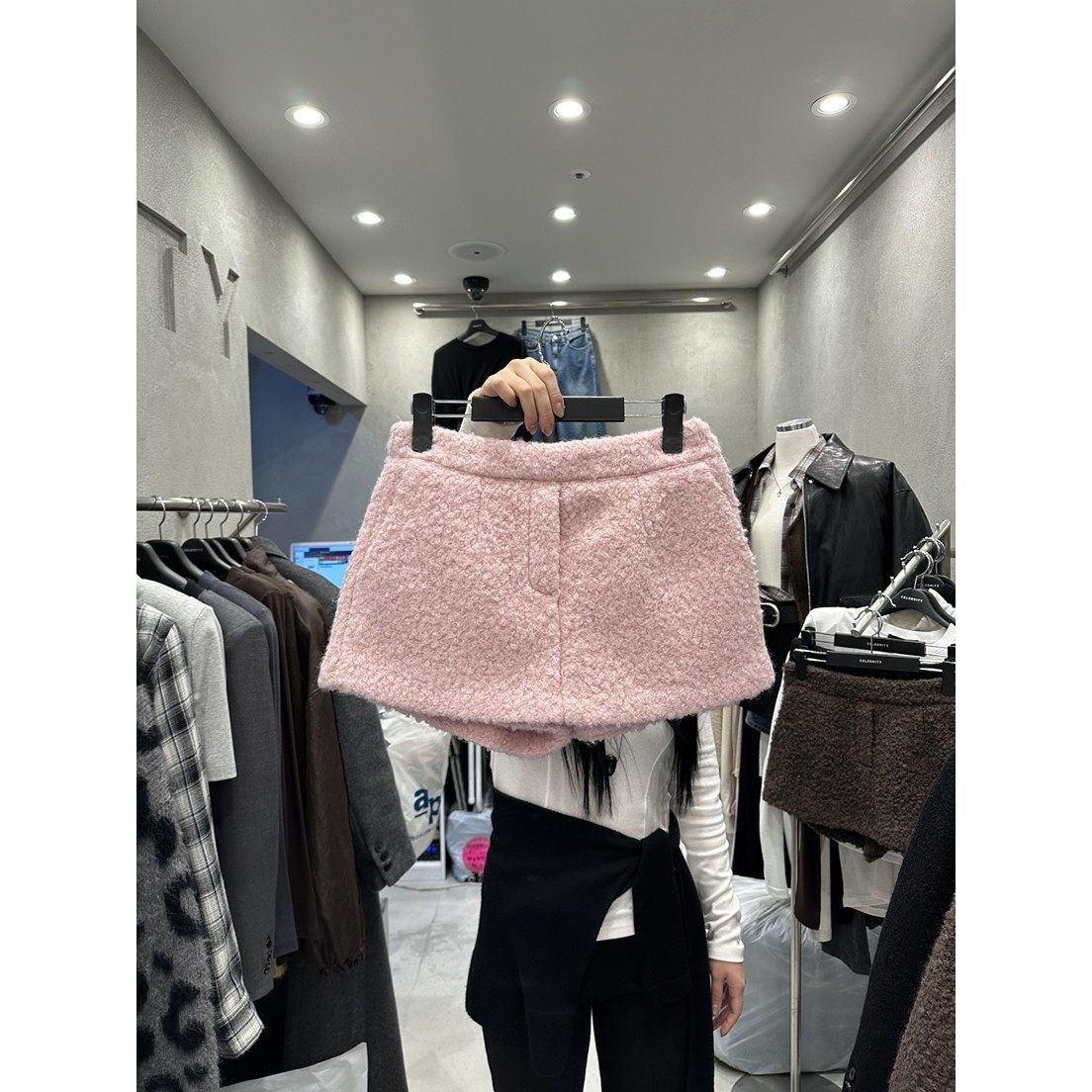 八1216韩国东大门运动短裤热销区4542146春冬舒适韩版炸街可爱