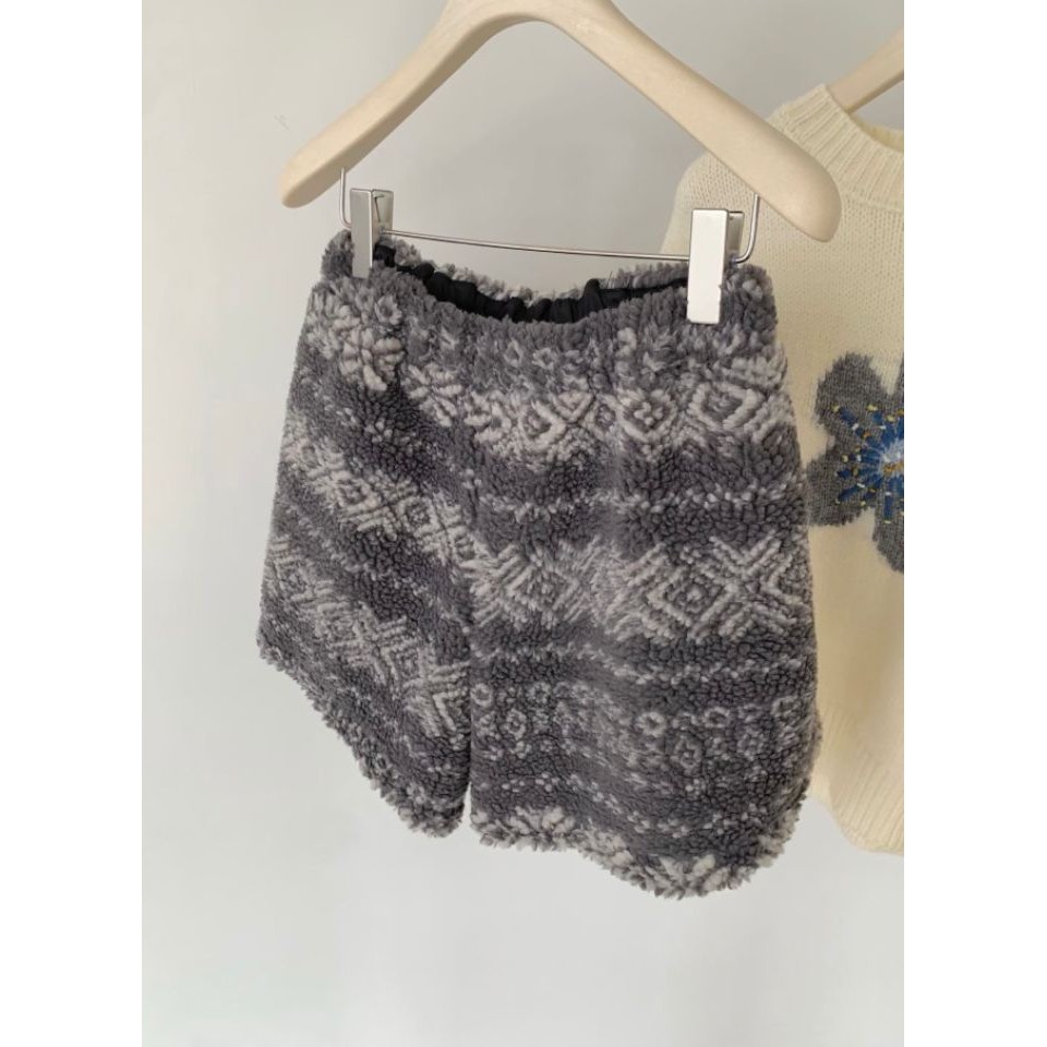 八1205韩国东大门运动短裤区4522849新款精致直邮街头甜美新潮