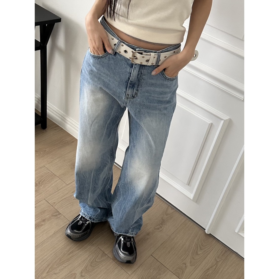 八0225韩国东大门运动牛仔裤区4075528人气个性春季高端通勤魅力