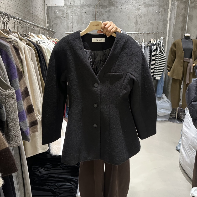 八1125韩国东大门运动瑜伽外套短款大衣区4498479大气甜美炸街