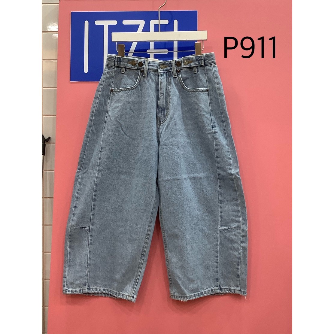 八0529韩国东大门运动牛仔裤区4256438正品瑞丽夏款原宿新款独特