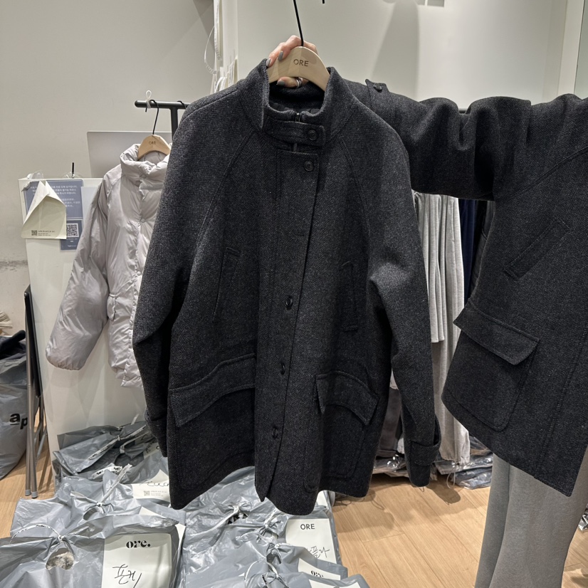 八1112韩国东大门运动瑜伽外套短款大衣区4487606直邮都市人气