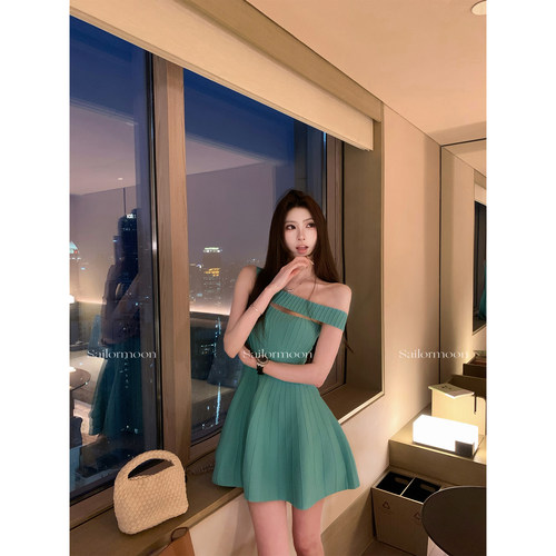 F RPOJECT【古早千金】斜领/半边吊带两穿针织连衣裙显瘦仙女短裙