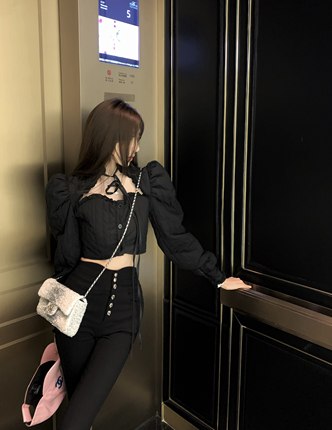 F PROJECT黑白保暖设计感小众宫廷风棉服衬衫 两色