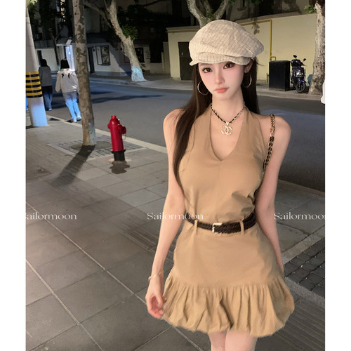 F PROJECT【漫步街头】挂脖连衣裙收腰显瘦（有胸垫送编织腰带