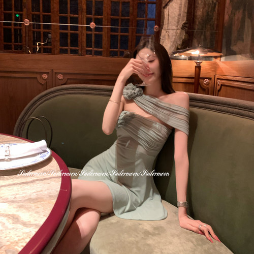 4.9/20点【花间】立体花朵网纱层次斜肩多穿连衣裙