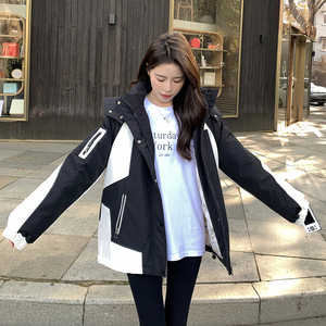 黑白撞色连帽工装派克服羽绒服女2024冬季新款时尚加厚白鸭绒外套图片