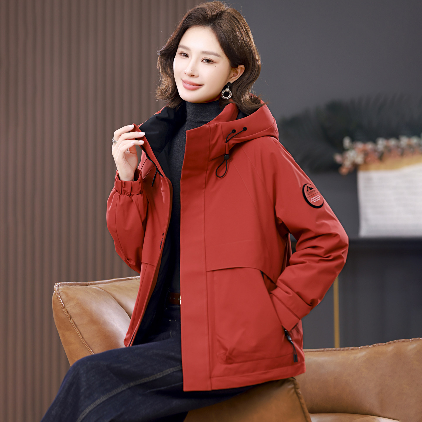 派克服羽绒服女2026新款妈妈冬装